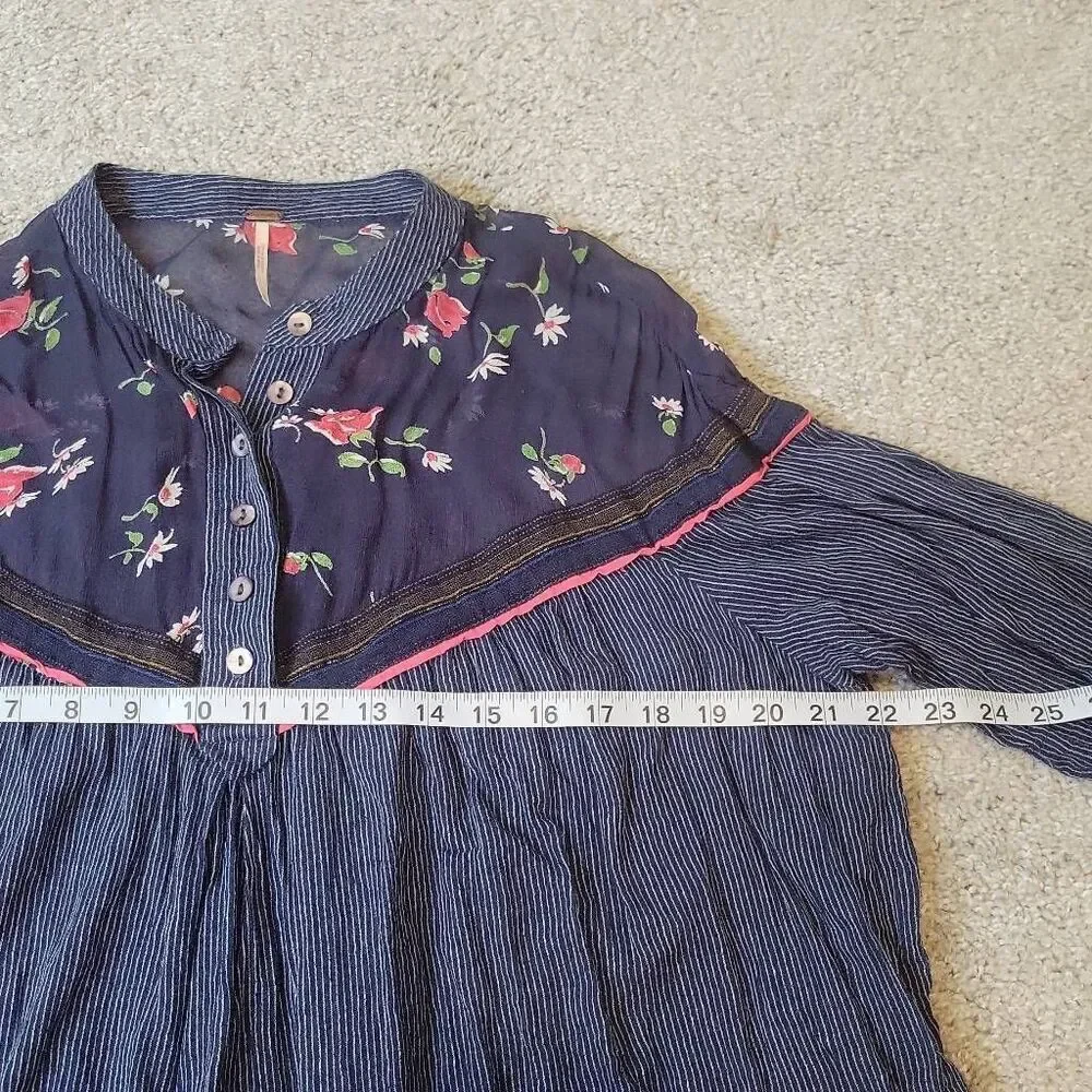 Free People Blue Long Sleeves Button Up Tunic Blouse size M